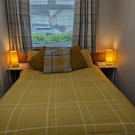 Rooms at Tarrareoch Bathgate Rum bild