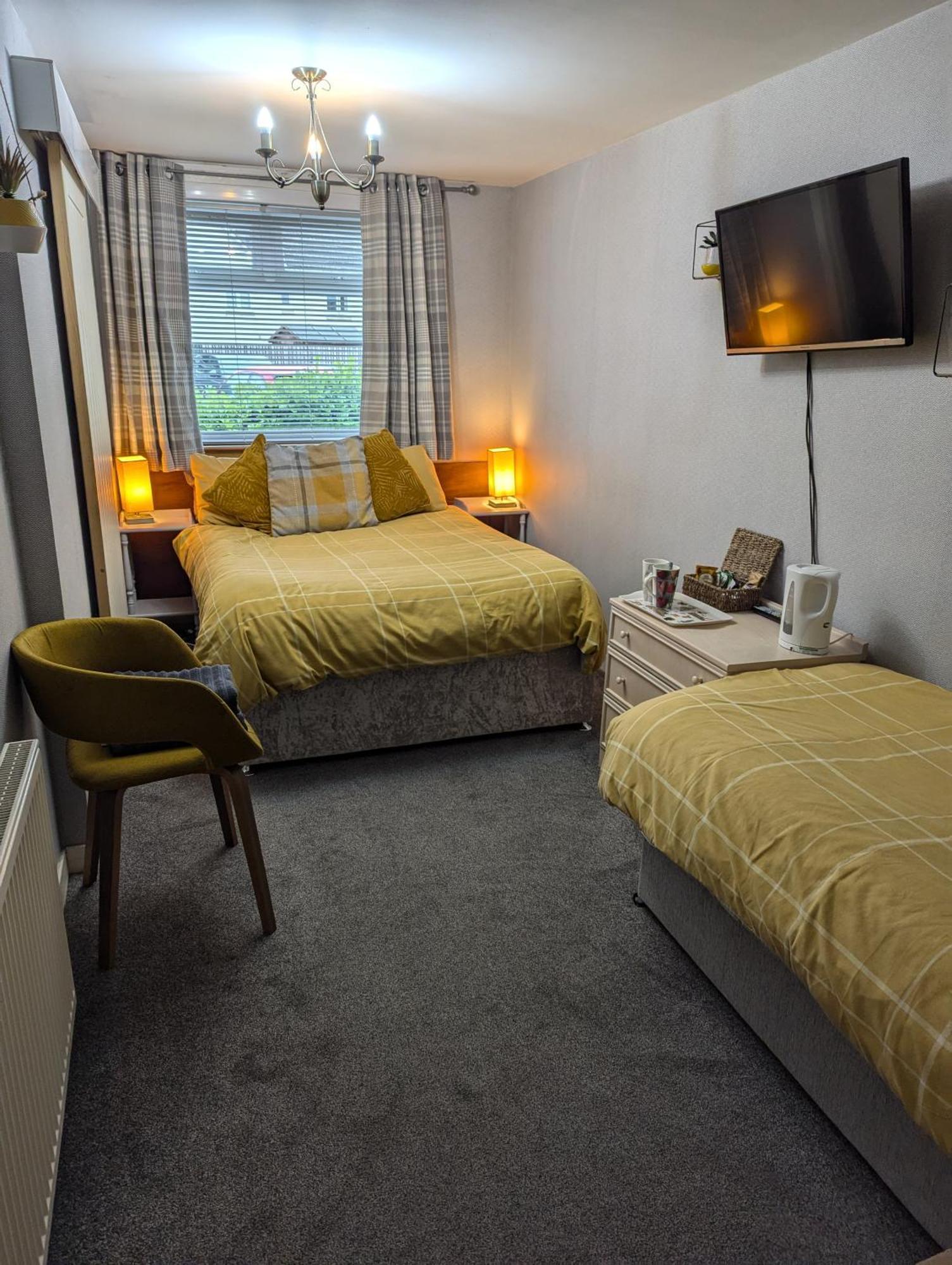 Rooms at Tarrareoch Bathgate Rum bild