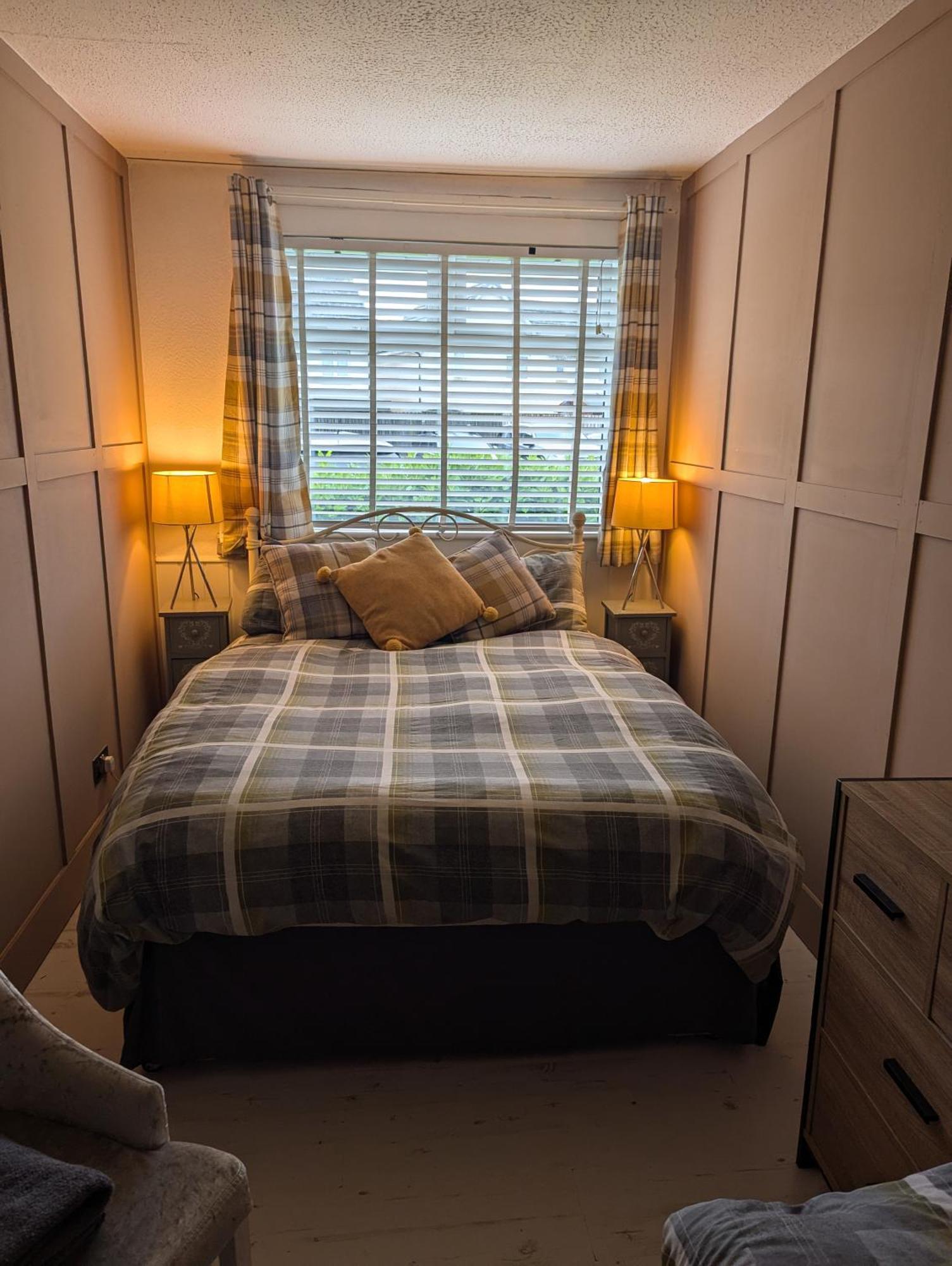 Rooms at Tarrareoch Bathgate Rum bild